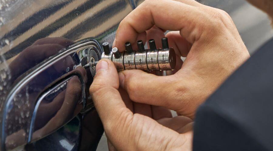 Professional New roof installation in Putnamville, IN